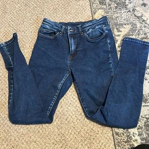 Buckle jeans size 28